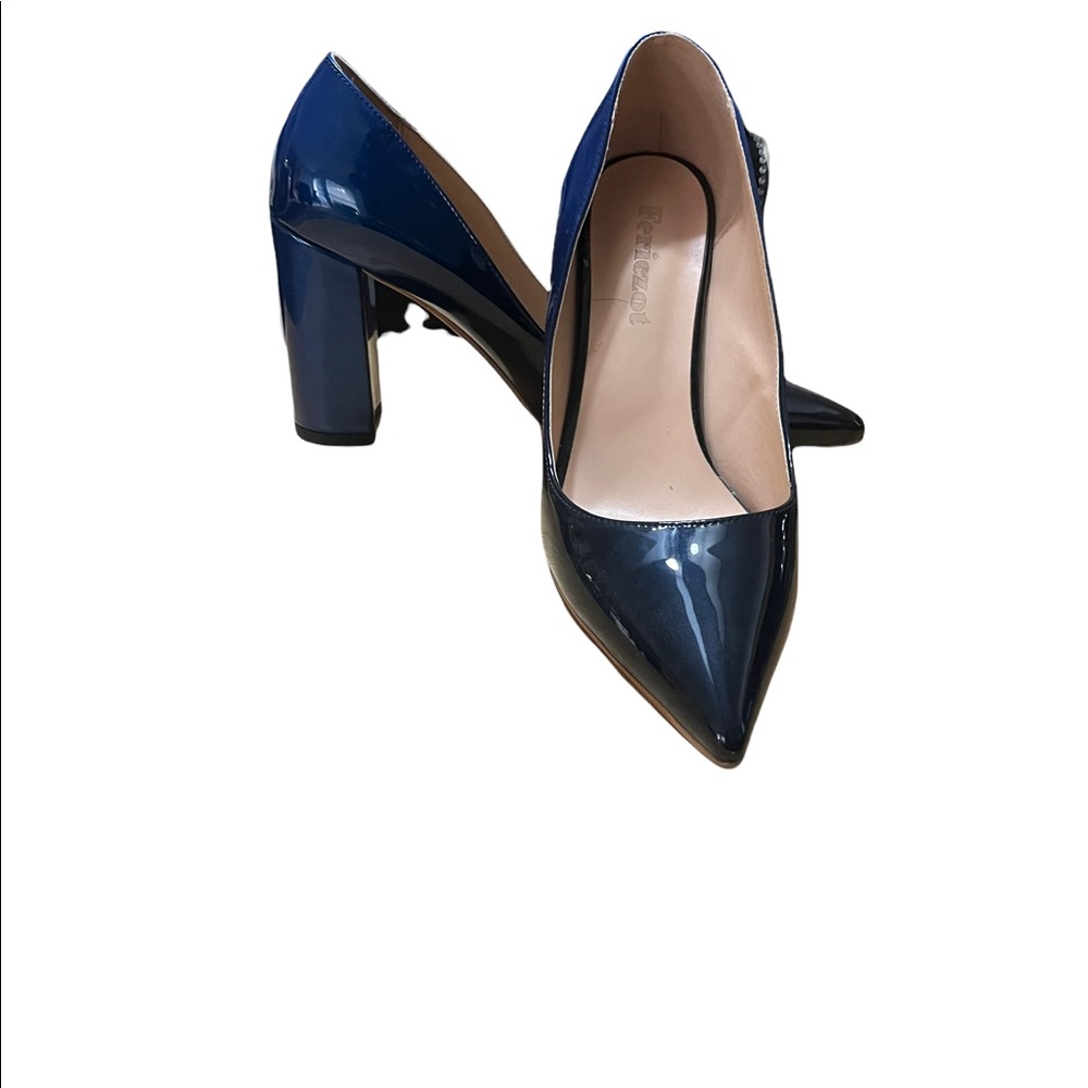 Ombré Blue to Black Classy Chunky 3 inch heel pumps.  Ultra comfortable